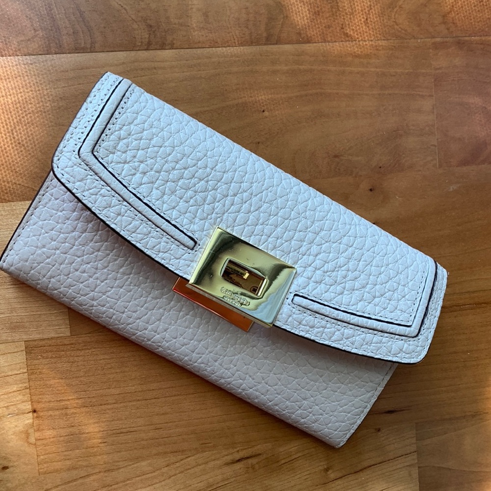 Kate Spade Wallet - Everett Way - Pebble